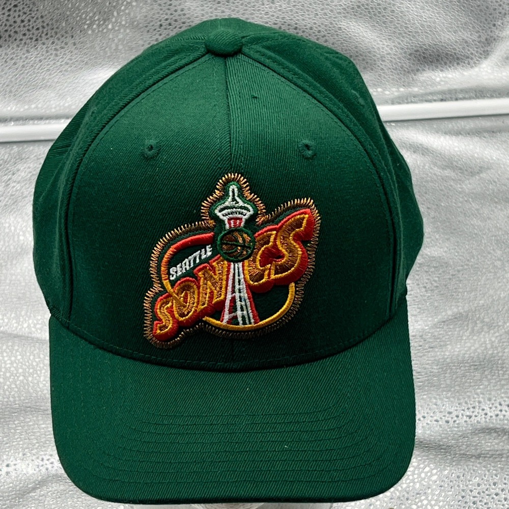 Mitchell & Ness Seattle Sonics Snapback Hat Green NBA Hardwood Classics Cap